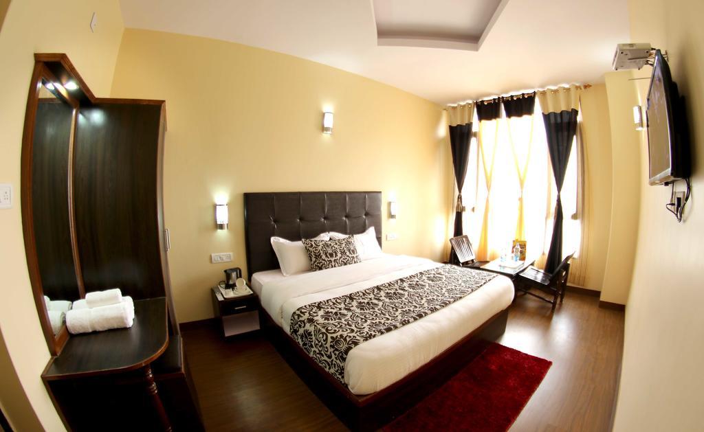 Hôtel The Grand Welcome à Shimla Chambre photo